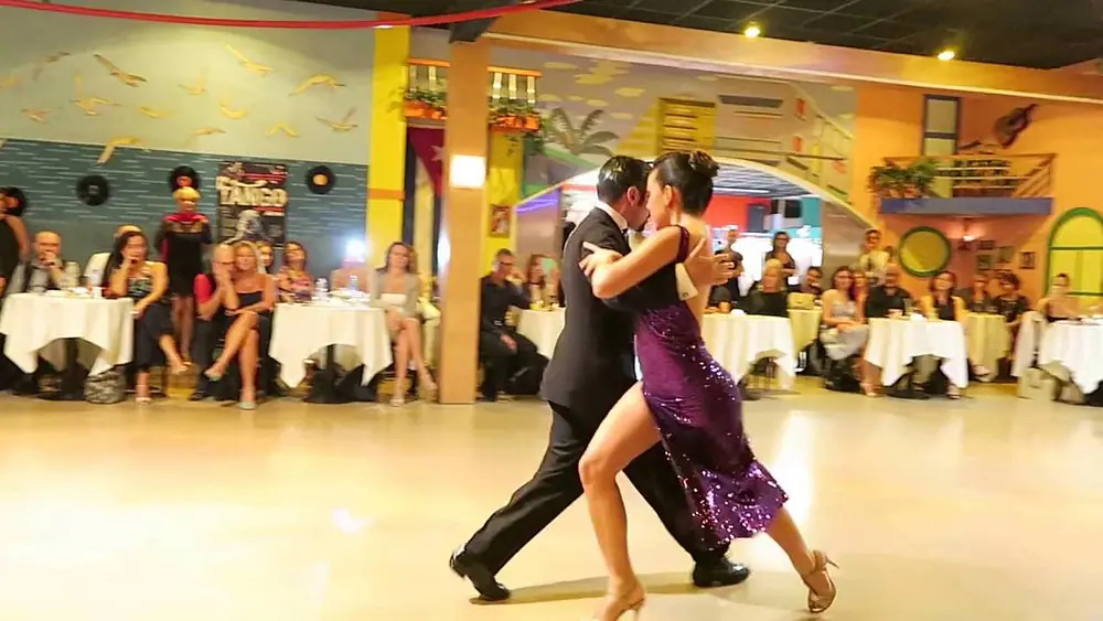 Video thumbnail for Neri Luciano Piliu y Yanina Quinones