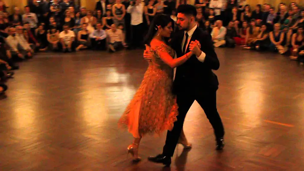 Video thumbnail for SEBASTIAN JIMINEZ E MARIA INEZ BOGADO-11º FESTIVAL TANGO PORTO-2/4