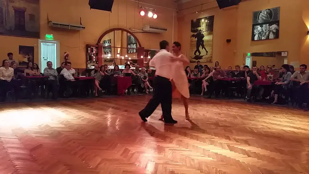 Video thumbnail for Sebastián Bolivar y Agustina Paez en Soho Tango - Miedo