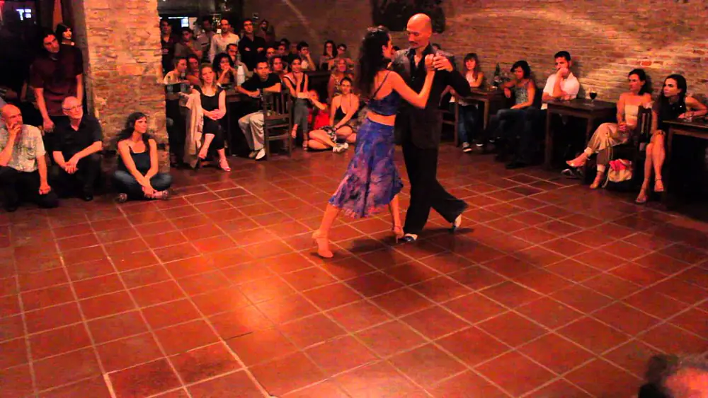 Video thumbnail for Javier Antar y Patricie Porakova - 2/4/2016 - La Cachivachería 1/4