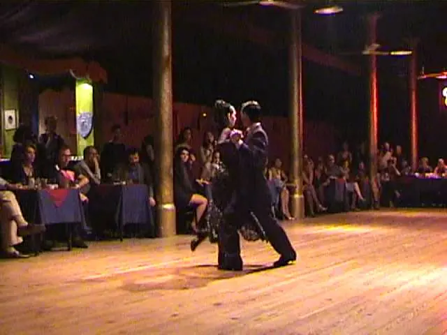 Video thumbnail for Geraldine Rojas y Javier Rodriguez, Club Gricel, Buenos Aires, Nov.1999.mpg