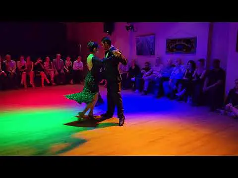 Video thumbnail for Argentine tango: Maureen Muñoz & Martin Almirón - Tu Angustia y Mi Dolor