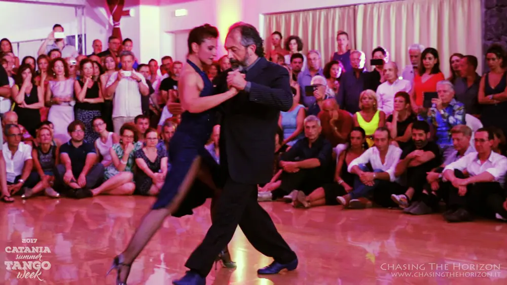 Video thumbnail for Gustavo Naveira y Giselle Anne - Catania Summer Tango Week 2017 4/5