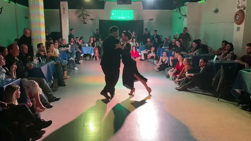 Video thumbnail for Sebastian Bolivar y Cynthia Palacios - Campeones mundiales de Tango Saloón 2022- (1/2)