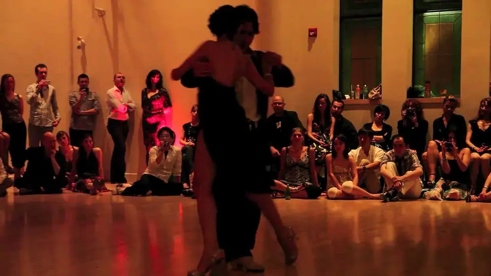 Video thumbnail for Moira Castellano et Gaston Torelli, le 19 mai 2012. Tangos.
