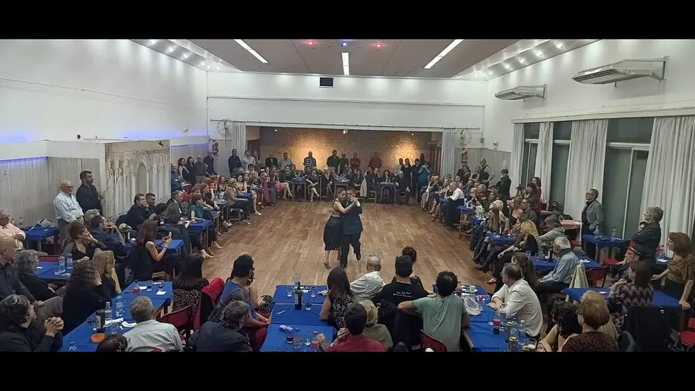 Video thumbnail for BAILAN Morena MARQUEZ y Lucio GALVAN en FRIULANA TANGO festejo PATRIO con FRIULANAFOLK JULIO 23
