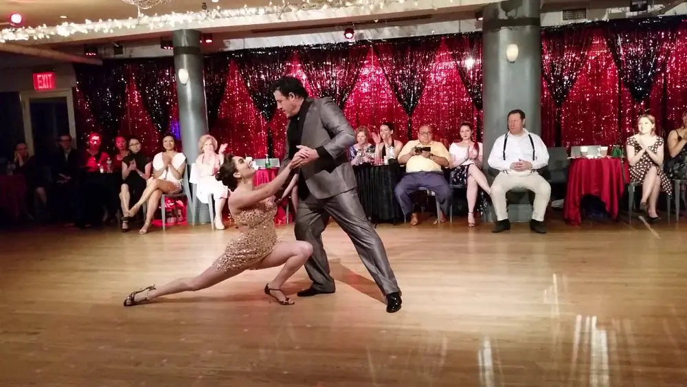 Video thumbnail for Argentine tango: Fabian Salas & Lola Diaz - Patético