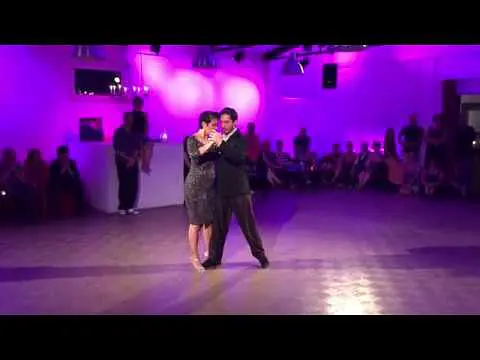 Video thumbnail for Dominic Bridge & Kara Wenham - Hannover - "Demasiado tarde"