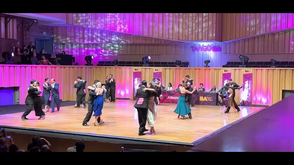 Video thumbnail for Hoi Shan Leung y Victor Cho at Mundial de Tango 2023 semi-final song 3