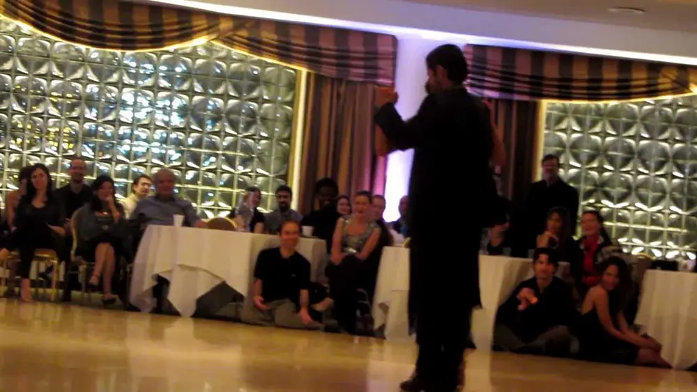 Video thumbnail for Silvina Valz and Ezequiel Farfaro perform 4/4 @ TPQN Festival