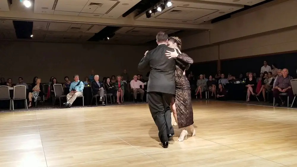 Video thumbnail for Daniela Roig & Hernan Prieto  - performance at Dream Tango Festival on May 25, 2019 (1 of 2)