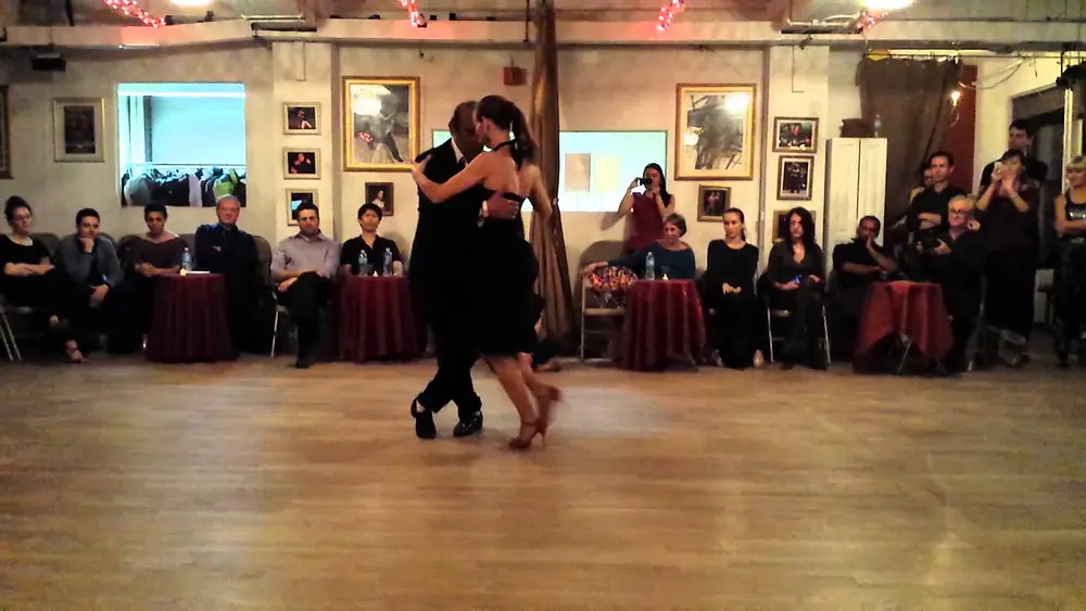 Video thumbnail for Carlos Copello Mariana Fresno at Galletto Studios