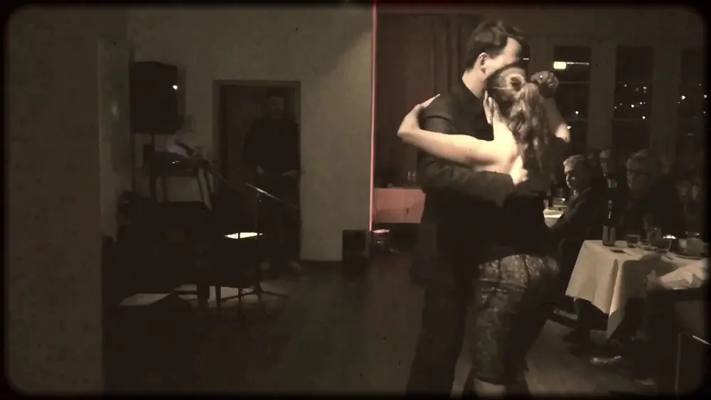 Video thumbnail for Ruth y Kersten bailan "Te aconsejo que me olvides" Tango de Troilo