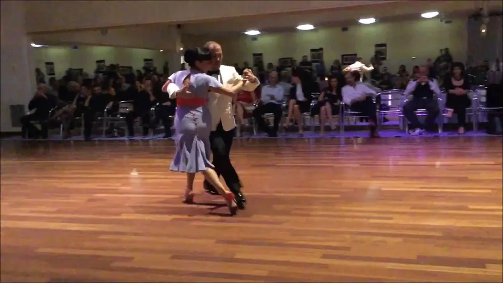 Video thumbnail for Sebastian Missé y Andrea Reyero - Milonga del ochenta y tres