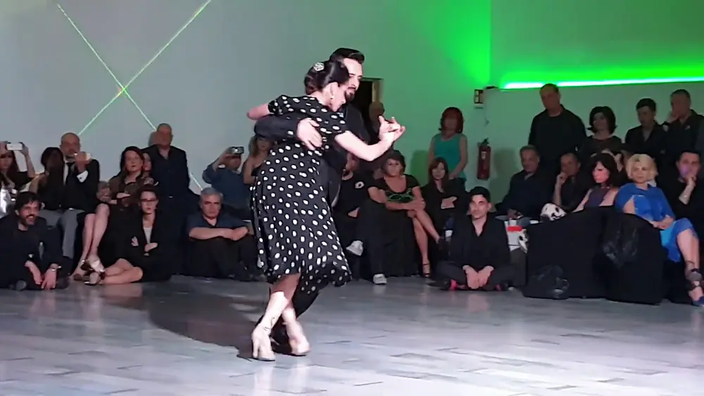 Video thumbnail for Javier Rodriguez e Fatima Vitale - Milonga