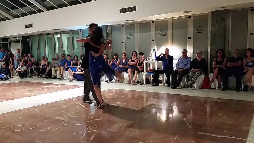Video thumbnail for Ronen Khayat & Dorit Shalom Tango- Este es el Rey- D'arienzo