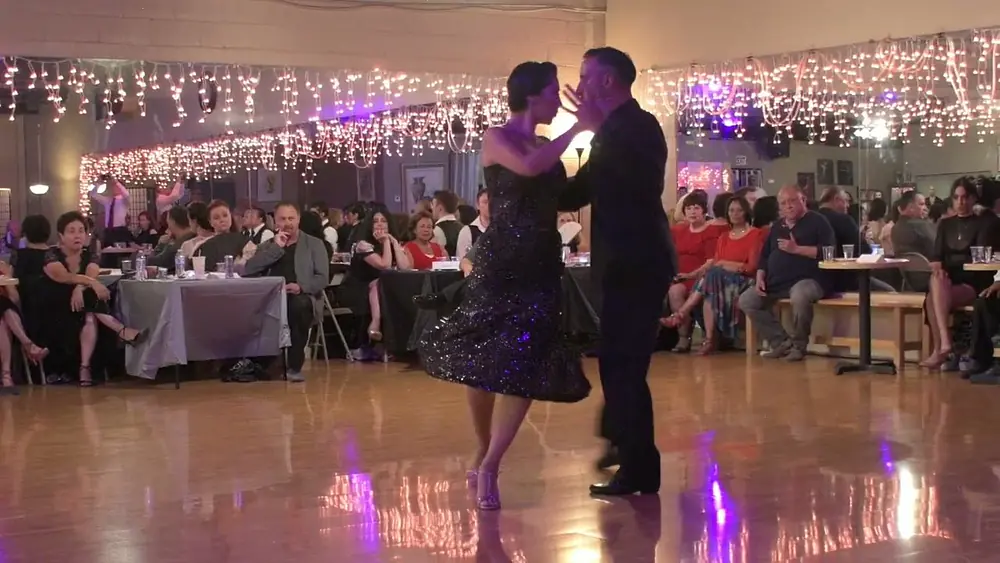 Video thumbnail for Yesica Esquivel and Ariel Leguizamon at Milonga Sonata 2/4