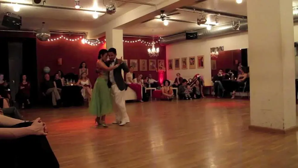 Video thumbnail for Victoria Laverde & Oscar Beltran: Milonga del Recuerdo