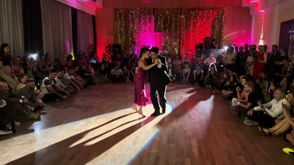 Video thumbnail for Agustina Piaggio and Carlitos Espinoza - Milonga Del Ochenta Y Tres