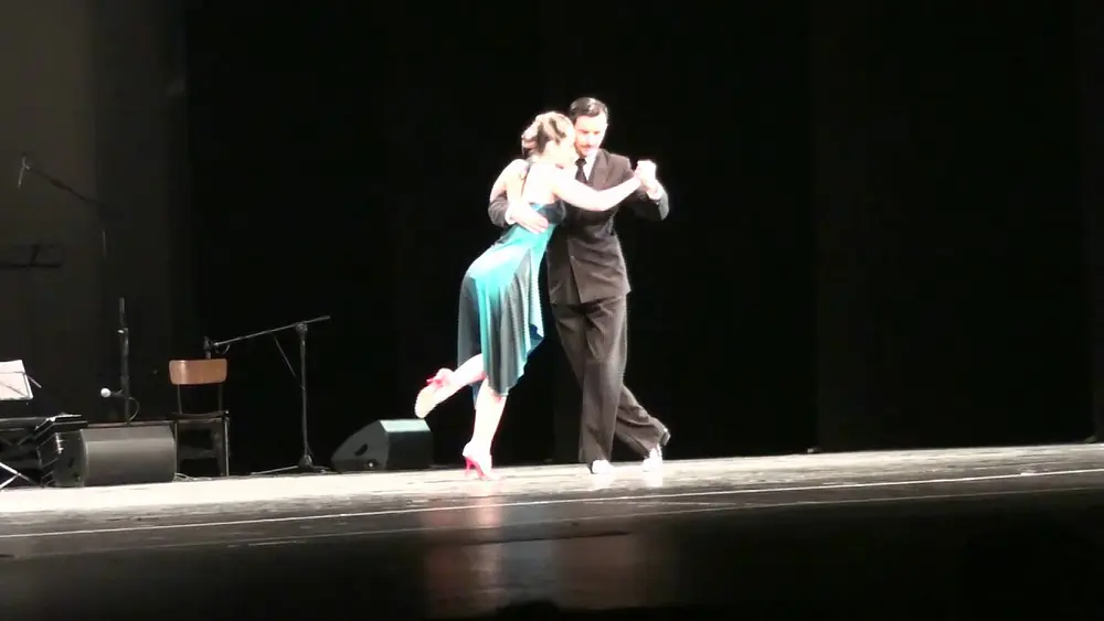 Video thumbnail for Gabriel Marino y Elli Karadimou - "Raza criolla"