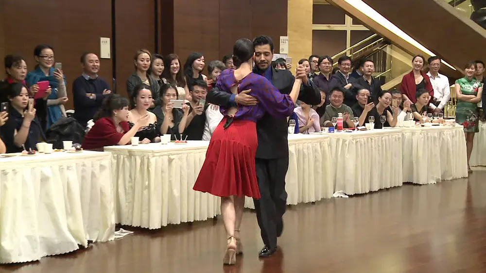 Video thumbnail for Amanda & Adrian Cosa