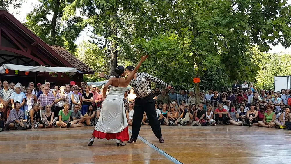 Video thumbnail for Roque Castellano & Giselle Gatica-Luján ❤  Chacarera - Spectacle d'ouverture @ Tarbes en Tango 2018