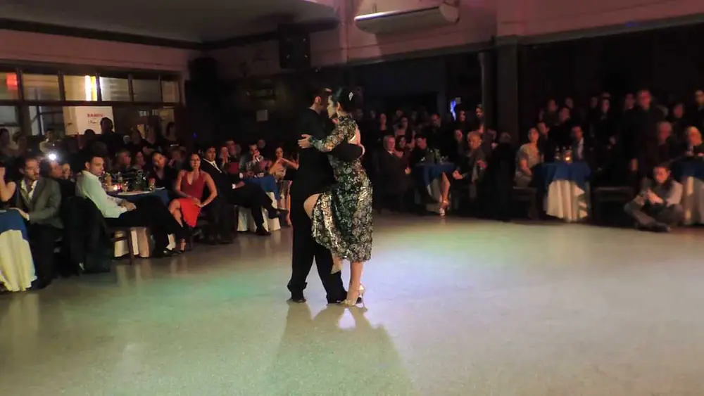 Video thumbnail for Clarisa Aragon & Jonathan Saavedra Tango Remembranzas En Fruto Dulce de Gala