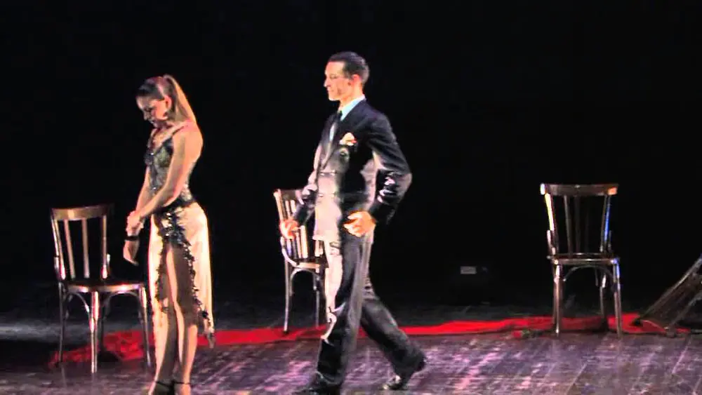 Video thumbnail for Andrea Vighi e Chiara Benati - Desde l'Alma Vals Tango