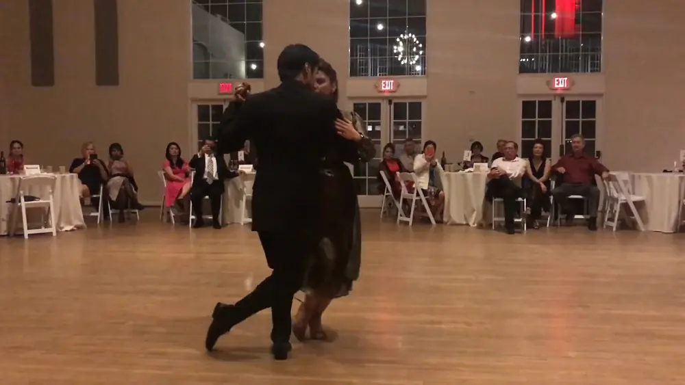 Video thumbnail for Brian Nguyen and Yuliana Basmajyan - Tango “Derrotado” Di Sarli