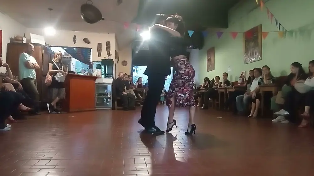 Video thumbnail for Majo Marini y Favio Dos Santos  • Amarras  - Emilio Balcarce y Alberto Castillo