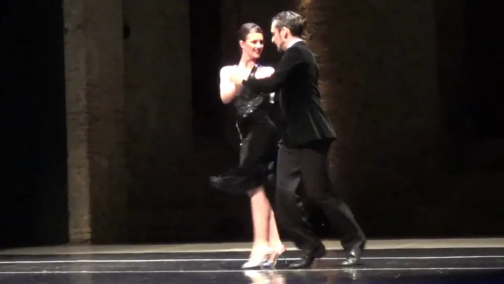 Video thumbnail for Andrea Vighi y Chiara Benati - Ilusión Azul - Teatro Rasi - Dic 2017