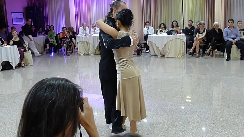 Video thumbnail for Corina Herrera y Gianpiero Galdi - Bari International Tango Congress - TangOn - 11.11.2012  1.4