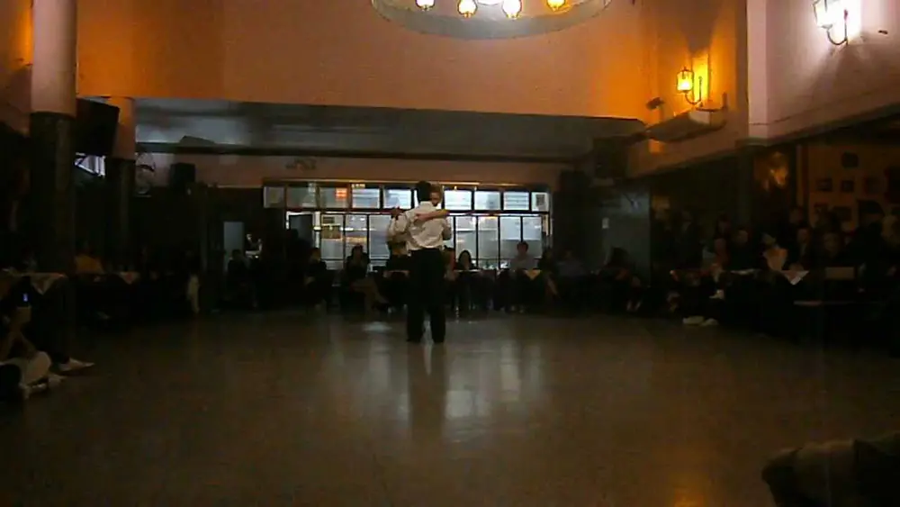Video thumbnail for Geronimo Dorkas y Eva Lehrmann en El Motivo Tango, 30/7/12. Noche de desafíos!