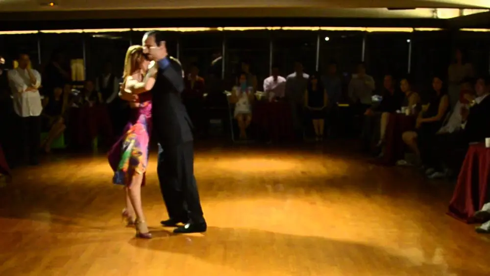 Video thumbnail for Damián Esell y Nancy Louzán, Hong Kong, Trio Spin Grand Milonga 2013-06-01 (1 of 5)