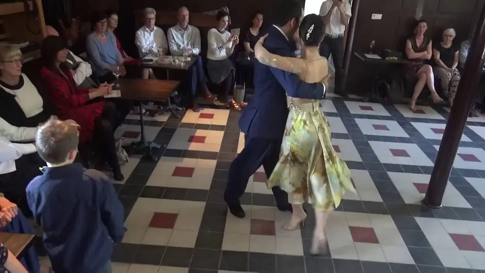 Video thumbnail for Laura D'Anna & Sebastián Acosta @ Brunchmilonga Tangorrion