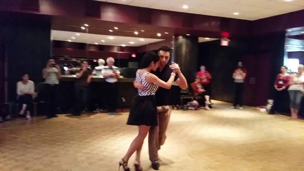 Video thumbnail for Argentine tango workshop Vals: Jonathan Saavedra & Clarisa Aragon - Recuerdos de la Pampa