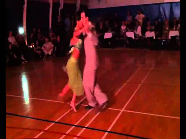 Video thumbnail for Javier Loguzzo & Sabrina Concari bailan "Santa milonguita" en 2. Zagreb Tango Marathon