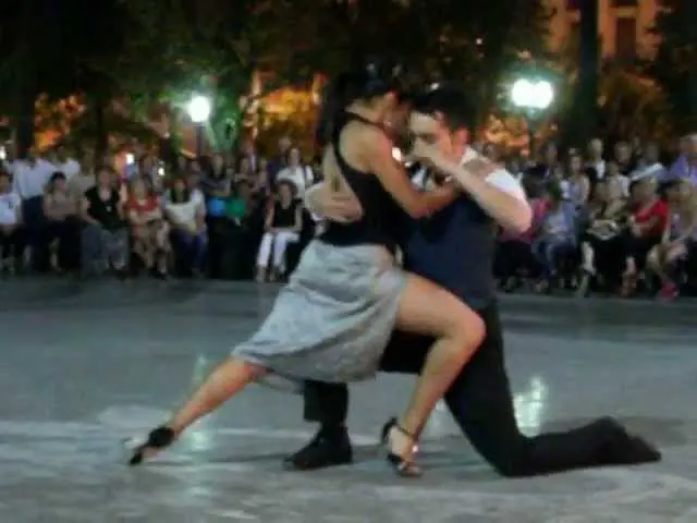Video thumbnail for Jonathan Saavedra y Clarisa Aragon Tango: "Para Dos" Orq. Color Tango.MOV