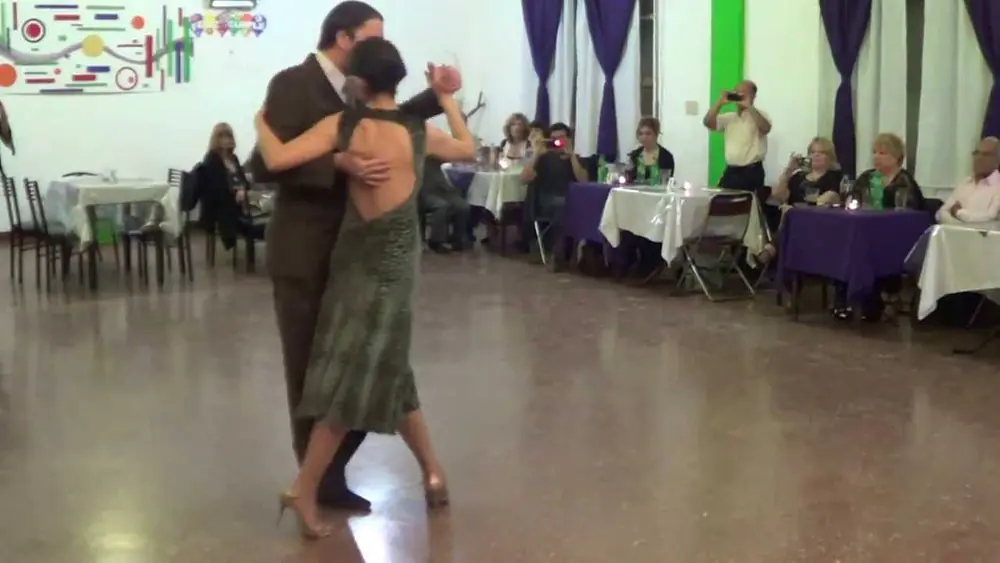 Video thumbnail for Luciana Gorosito y Adrian De Gregorio Tango "Remembranzas" En: Estación Tango (Jueves 03-10-13) 1/3