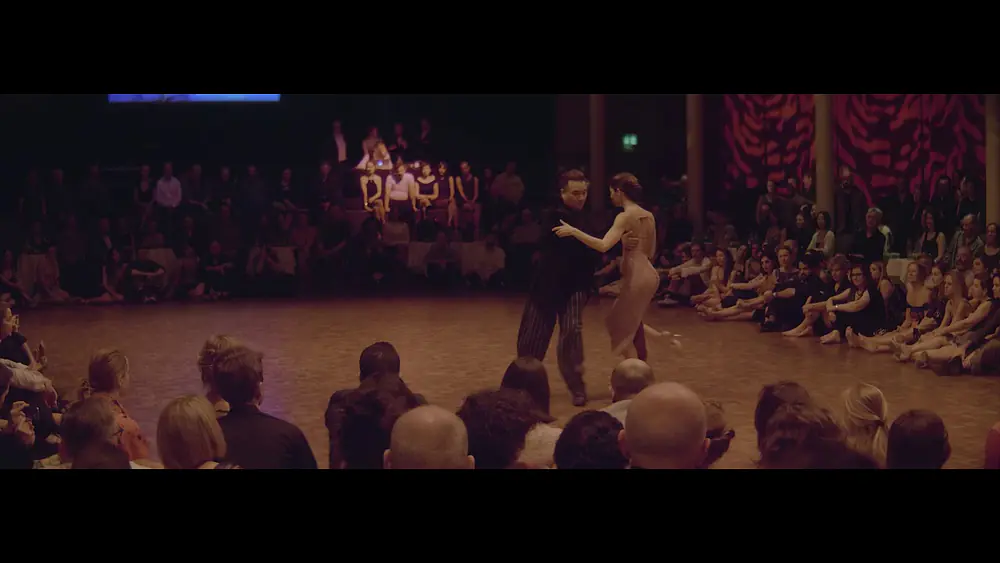 Video thumbnail for Chicho Mariano Frumboli y Adelma Rago bailan "Flor de lino" por Troilo en Basel