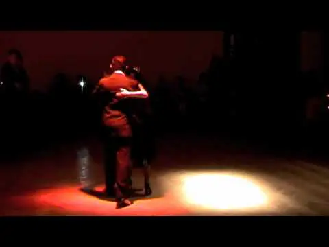 Video thumbnail for Jose Manrique & Natalia Pombo at Negracha, London