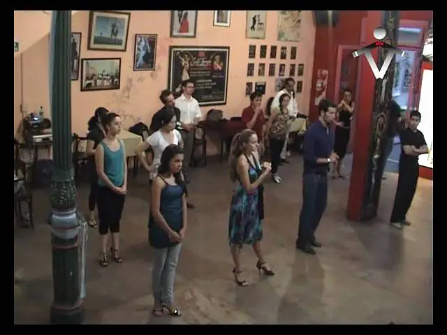 Video thumbnail for Clase de tango con Maxi Copello - Escuela Carlos Copello - 0054TangoTv