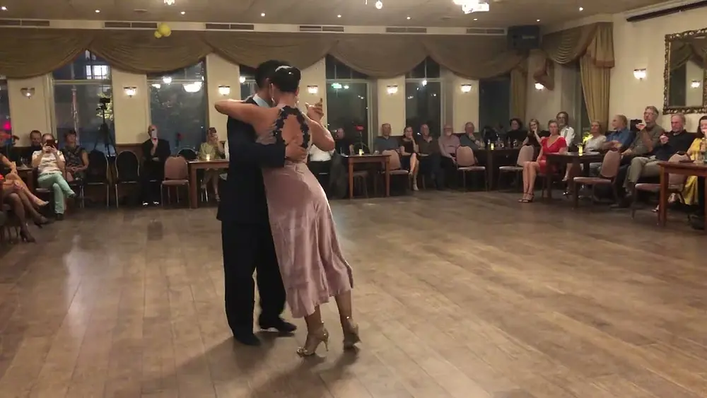 Video thumbnail for Edwin Espinosa and Alexa Yepes, Vals. Amsterdam 2022/oct