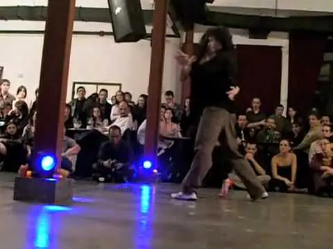 Video thumbnail for Matías Trípodi y Pepa Palazón bailando un Tango en Loca (Buenos Aires) El Flete