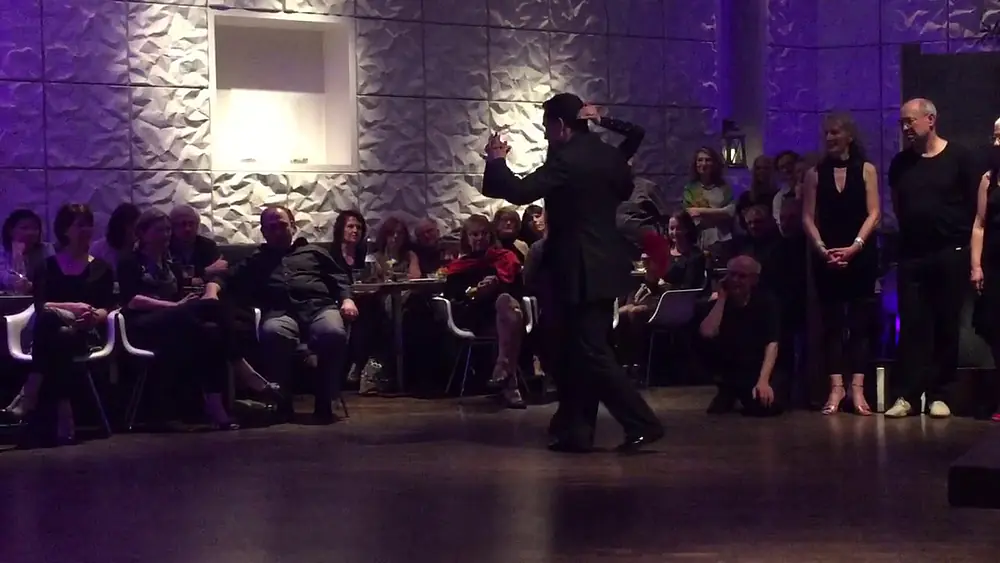 Video thumbnail for Ezequiel Paludi y Geraldin Rojas bailan una milonga