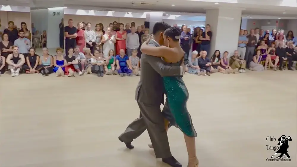 Video thumbnail for Alexa Yepes & Edwin Espinosa ;  XX Encuentro International Tango Valencia 1/3