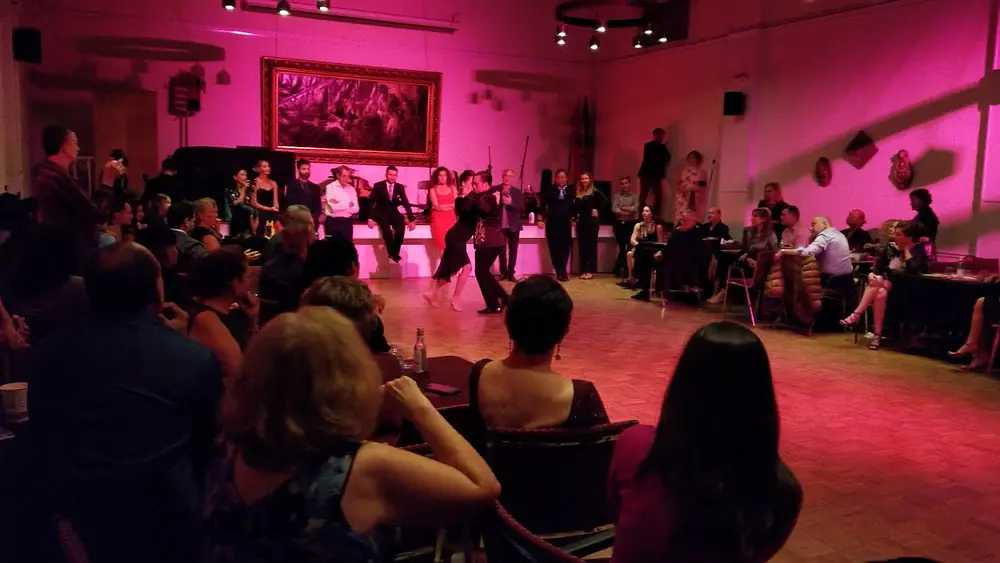 Video thumbnail for Argentine  tango: Maria Blanco & Leonardo Sardella - Tormenta (Lyrics)