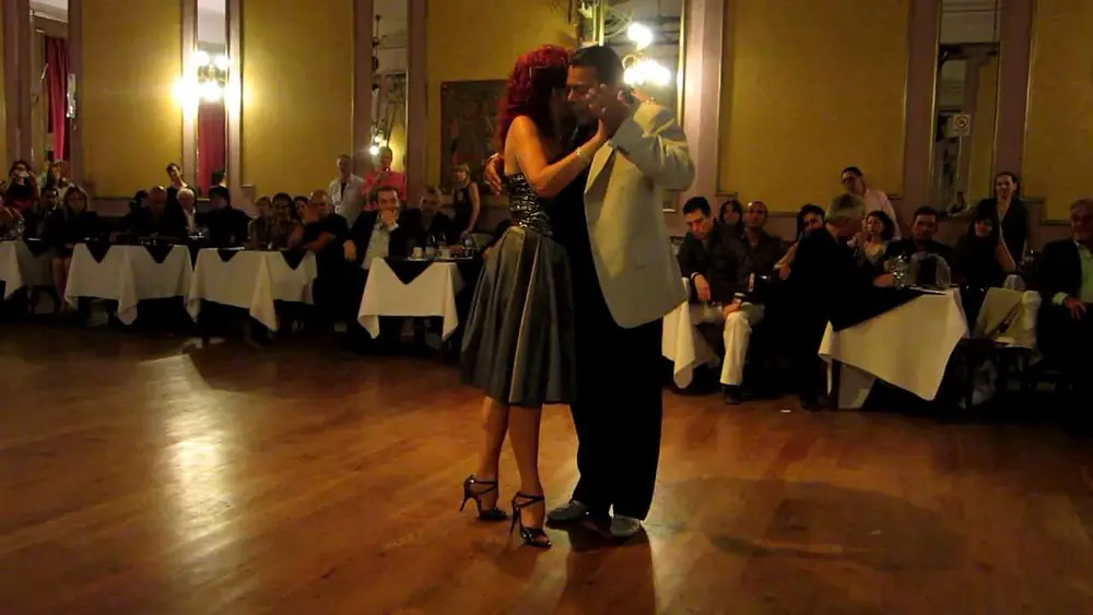Video thumbnail for Alicia Pons Luis Rojas  bailan Una Vez de la Tipica Victor
