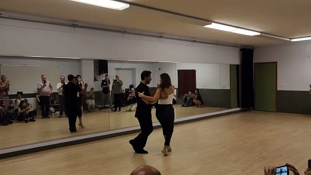 Video thumbnail for Argentine tango workshop -sacadas: Virginia Gómez & Christian Márquez “Los Totis”