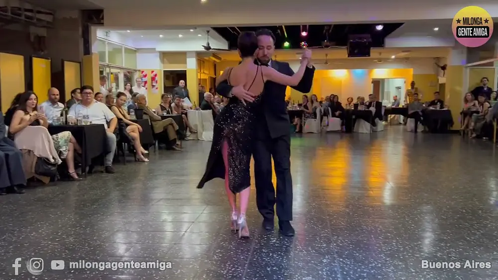 Video thumbnail for Jeremías Fors y Verónica Vazquez - Milonga Gente Amiga - 29/OCT/2023 (2/2)